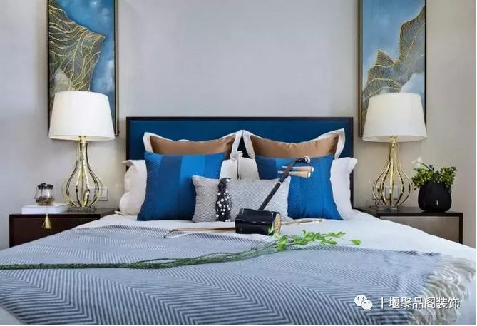 1526454604152332.png blob.png