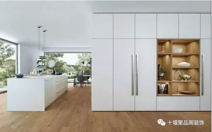 1535596331683775.png blob.png