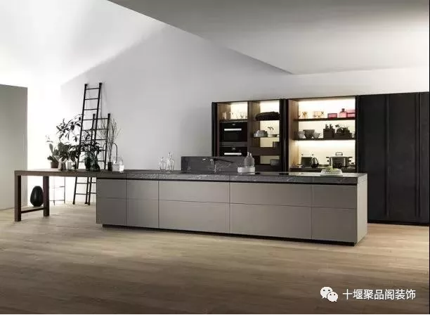 1535596344105617.png blob.png