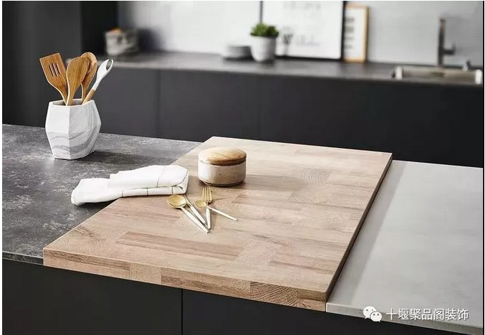 1535596390138157.png blob.png