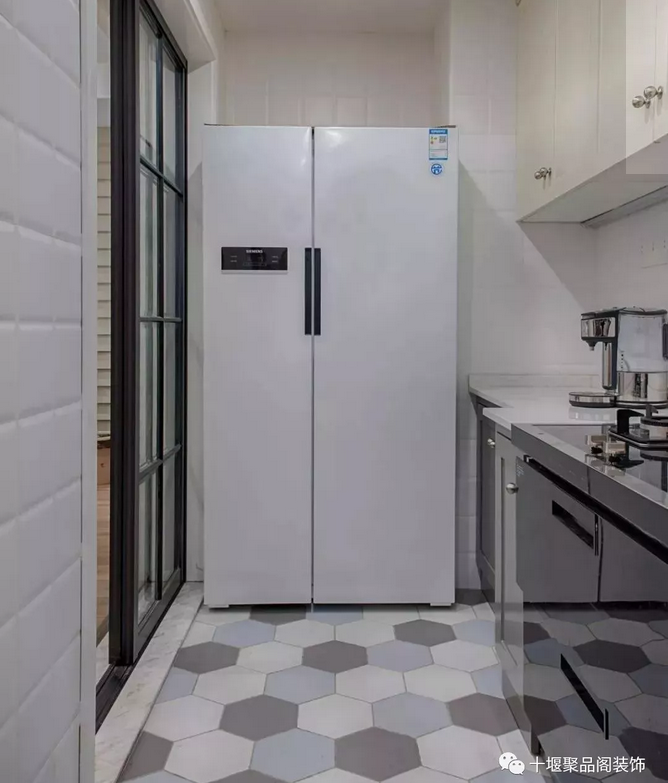 1522221745134775.png blob.png