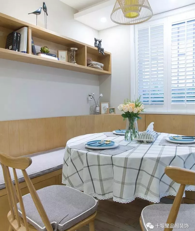 1524295465569955.png blob.png