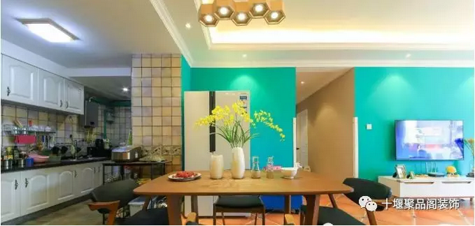 1533109507834601.png blob.png