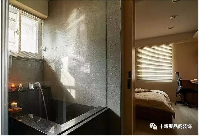 1520325974584414.png blob.png