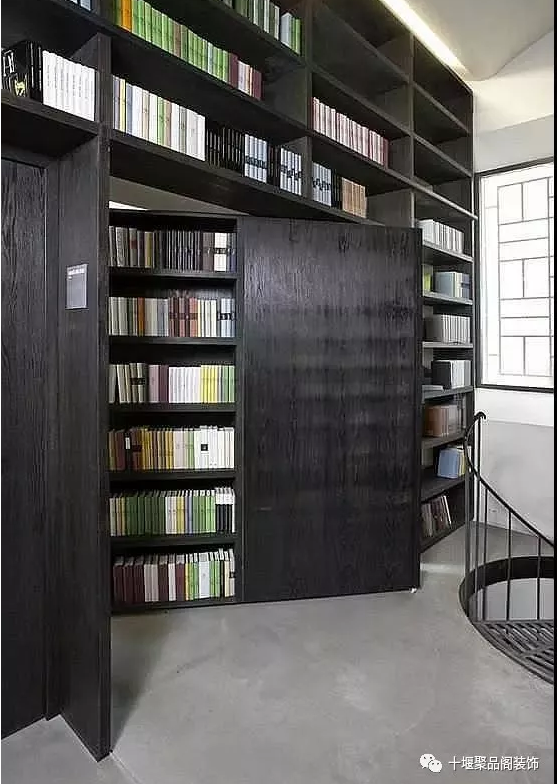 1521183685139457.png blob.png