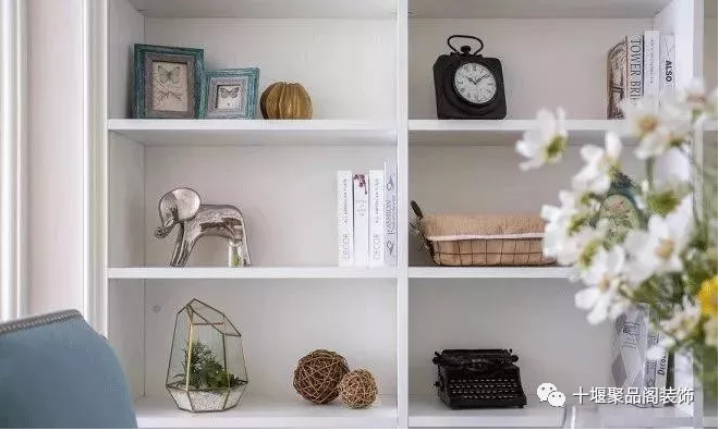 1521272102917437.png blob.png