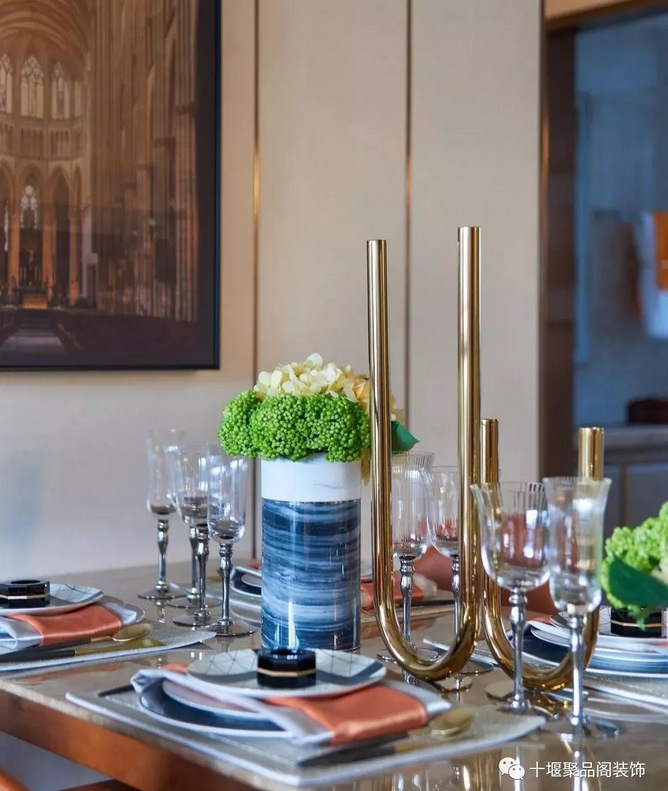 1525504818486646.png blob.png